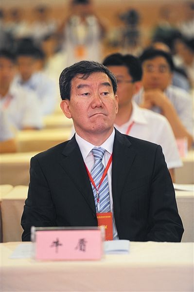 農(nóng)業(yè)部原副部長(zhǎng)談轉(zhuǎn)基因安全：沒一種作物零風(fēng)險(xiǎn)